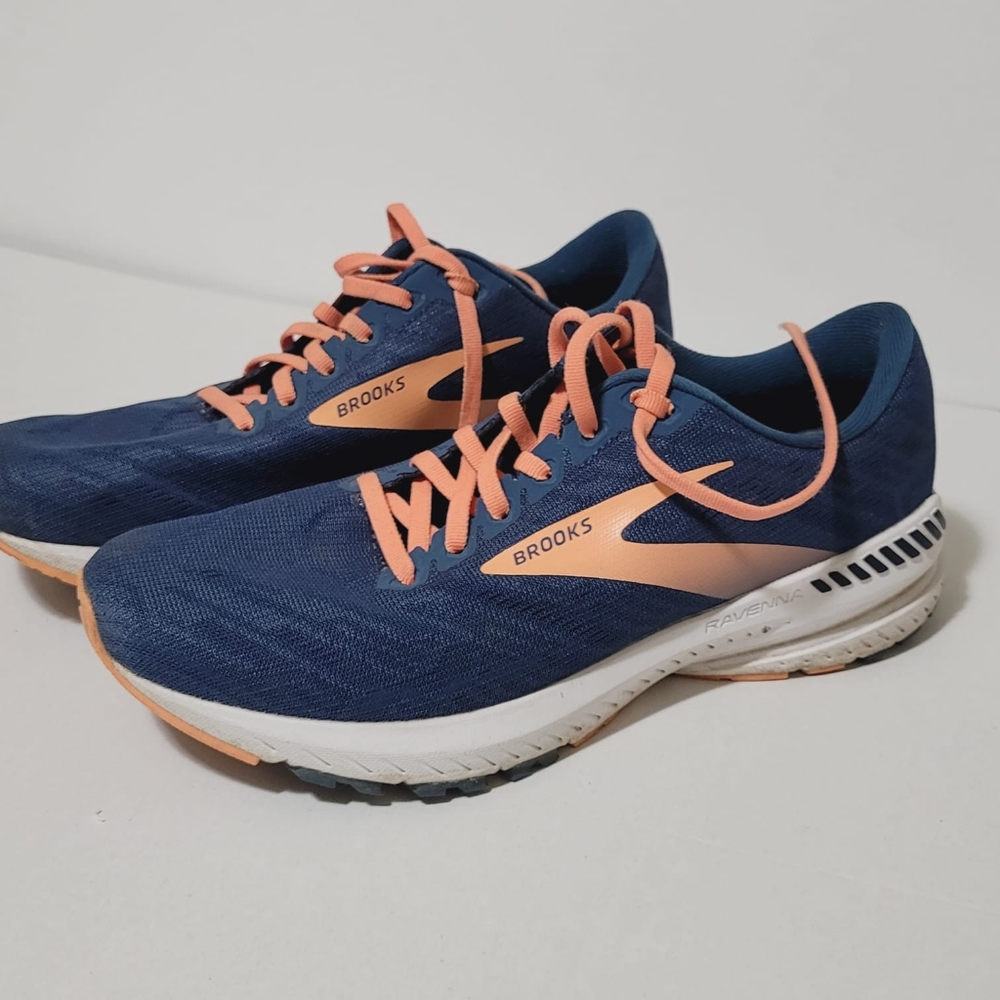 Brooks Ravenna 11 Women's  Sneakers - Picture 4 of 6